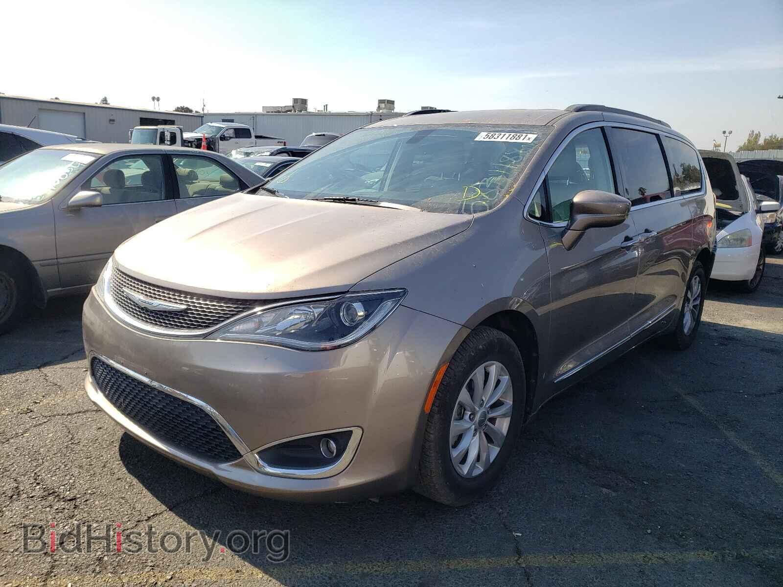 2017 CHRYSLER PACIFICA - VIN: 2C4RC1BG8HR654910 - Photo 2
