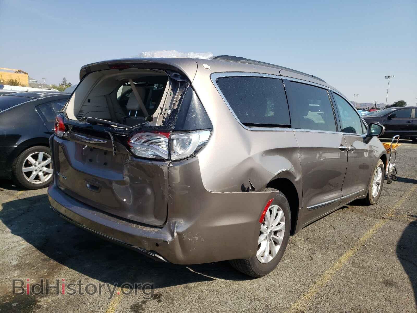 2017 CHRYSLER PACIFICA - VIN: 2C4RC1BG8HR654910 - Photo 4