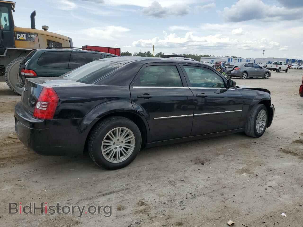 2009 CHRYSLER 300 - VIN: 2C3KA43D79H556962 - Фото 3
