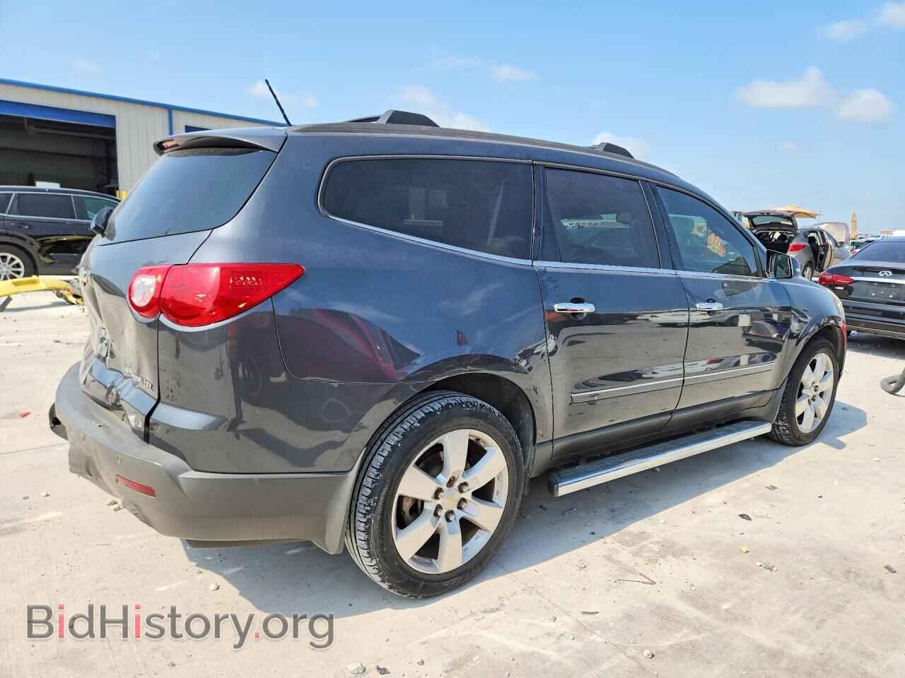 2012 CHEVROLET TRAVERSE - VIN: 1GNKRLED7CJ252314 - Фото 3