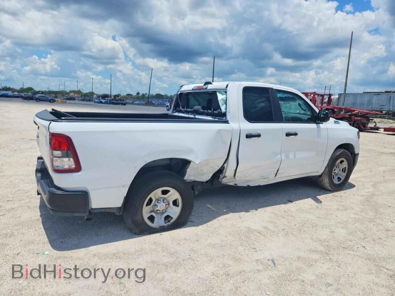 2023 RAM 1500 - VIN: 1C6SRECG1PN530518 - Фото 3