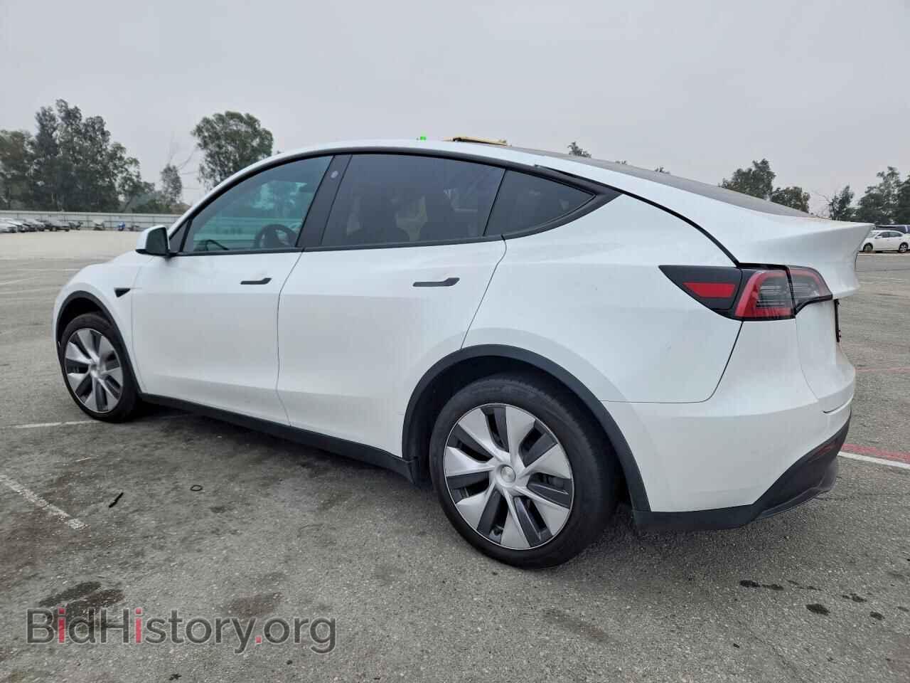 2023 TESLA MODEL Y - VIN: 7SAYGDEEXPA119776 - Фото 2
