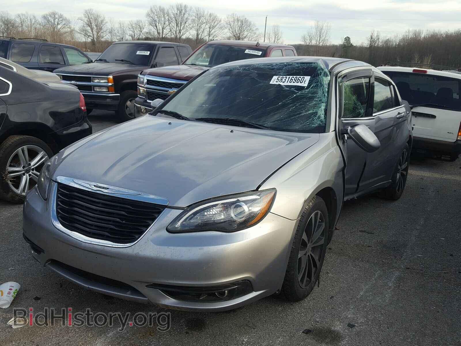 2013 CHRYSLER 200 - VIN: 1C3CCBBG7DN716479 - Фото 2