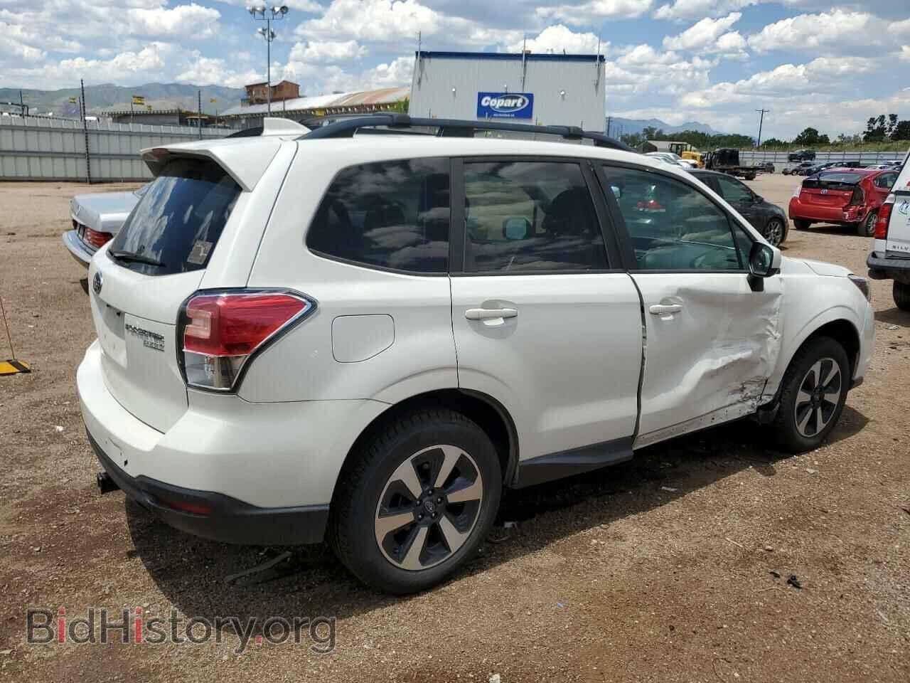 2017 SUBARU FORESTER - VIN: JF2SJAEC7HH583809 - Фото 3