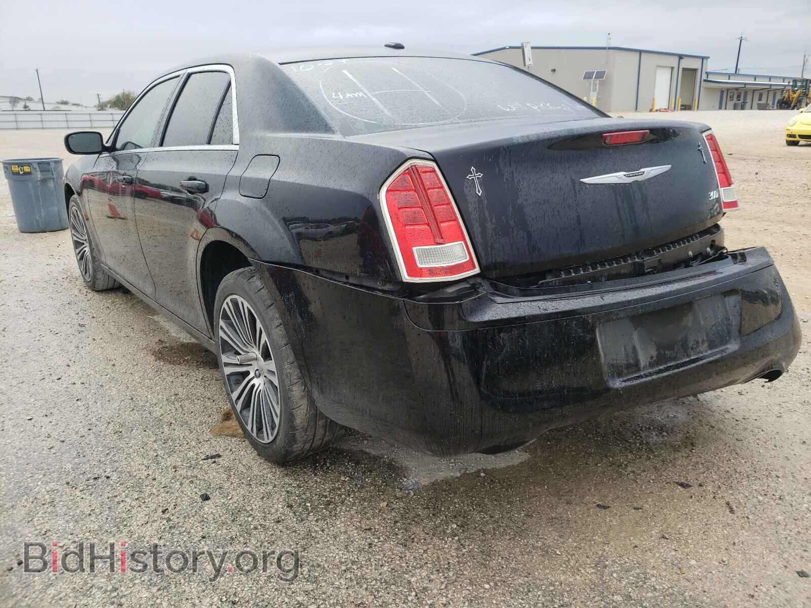 2013 CHRYSLER 300 - VIN: 2C3CCABG2DH657943 - Фото 3