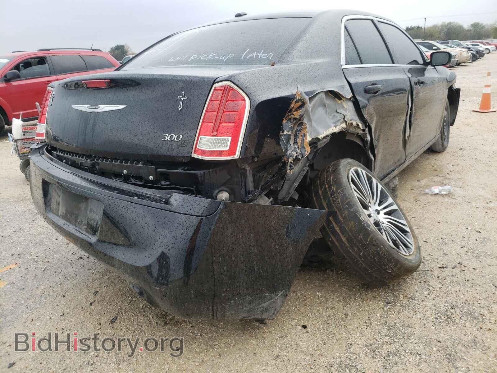 2013 CHRYSLER 300 - VIN: 2C3CCABG2DH657943 - Фото 4
