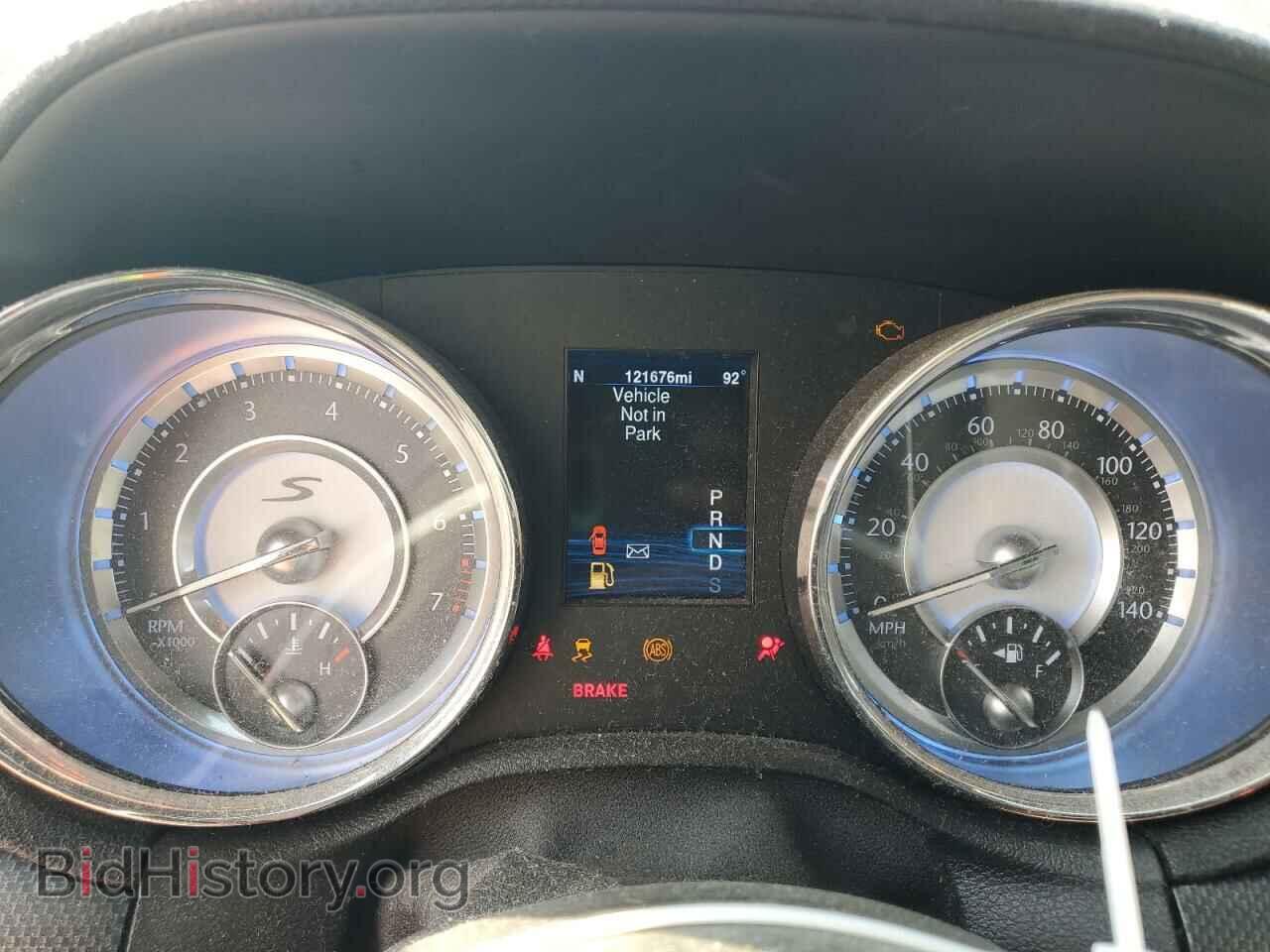 2014 CHRYSLER 300 - VIN: 2C3CCAGG0EH331360 - Фото 9