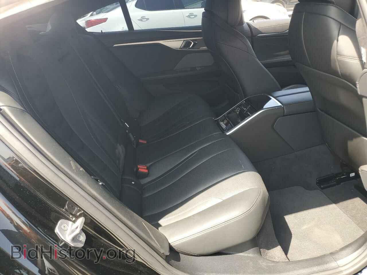 2020 BMW M8 - VIN: WBAGV8C01LCE50737 - Photo 10