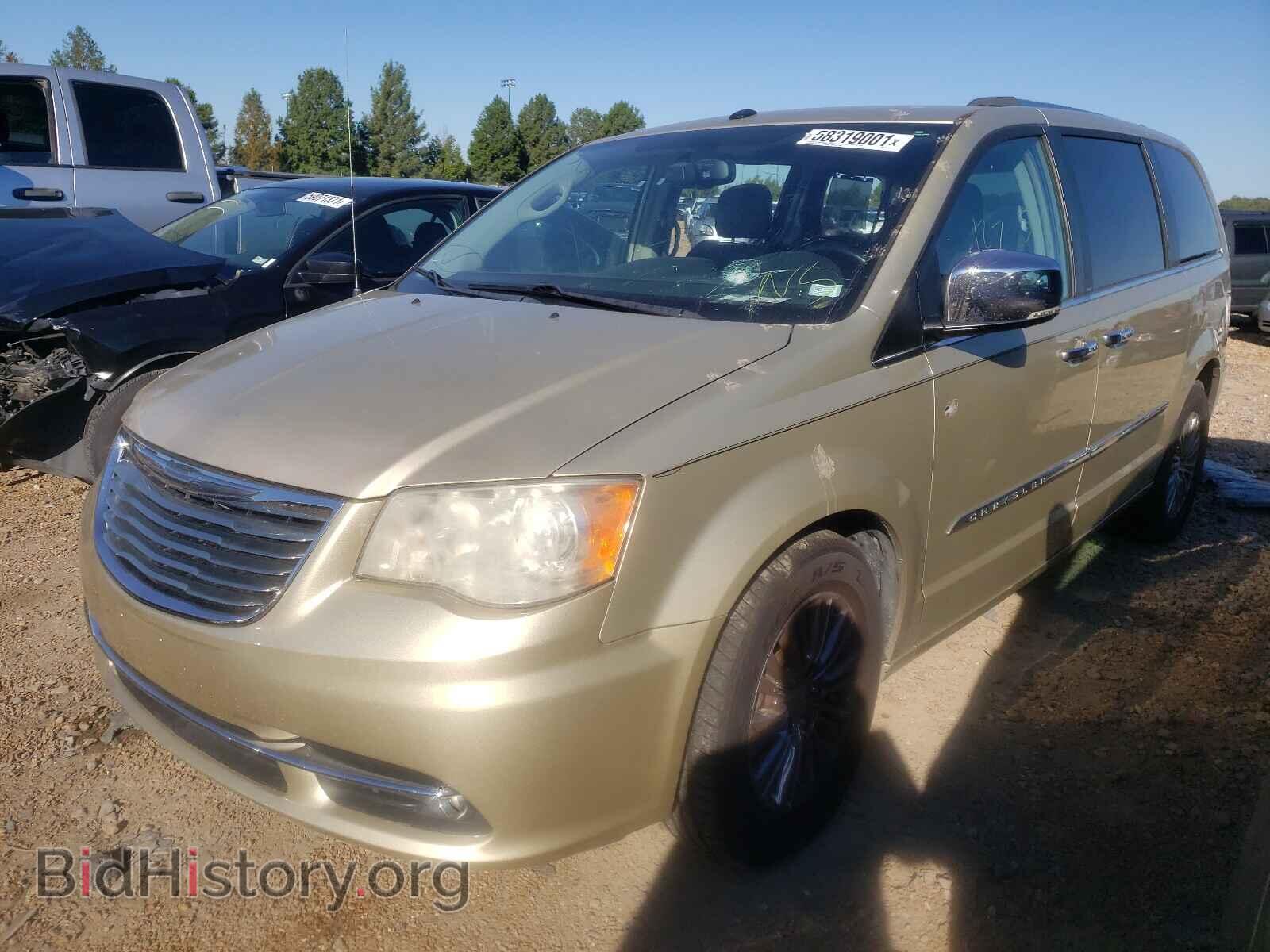 2011 CHRYSLER MINIVAN - VIN: 2A4RR6DG2BR789102 - Photo 2