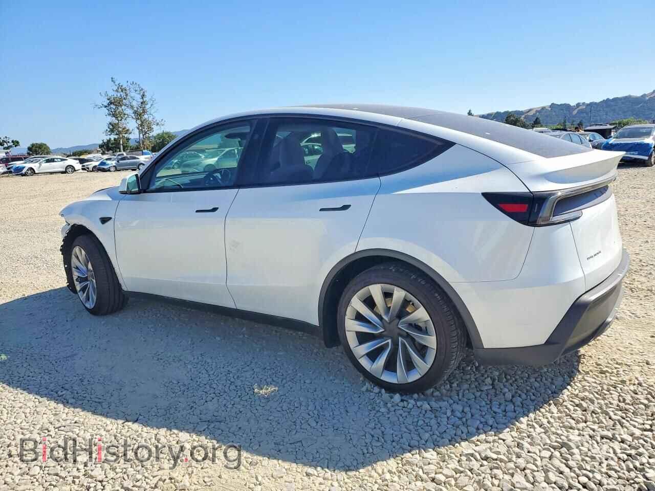 2026 TESLA MODEL Y - VIN: 7SAYGDEE5TA382610 - Photo 2