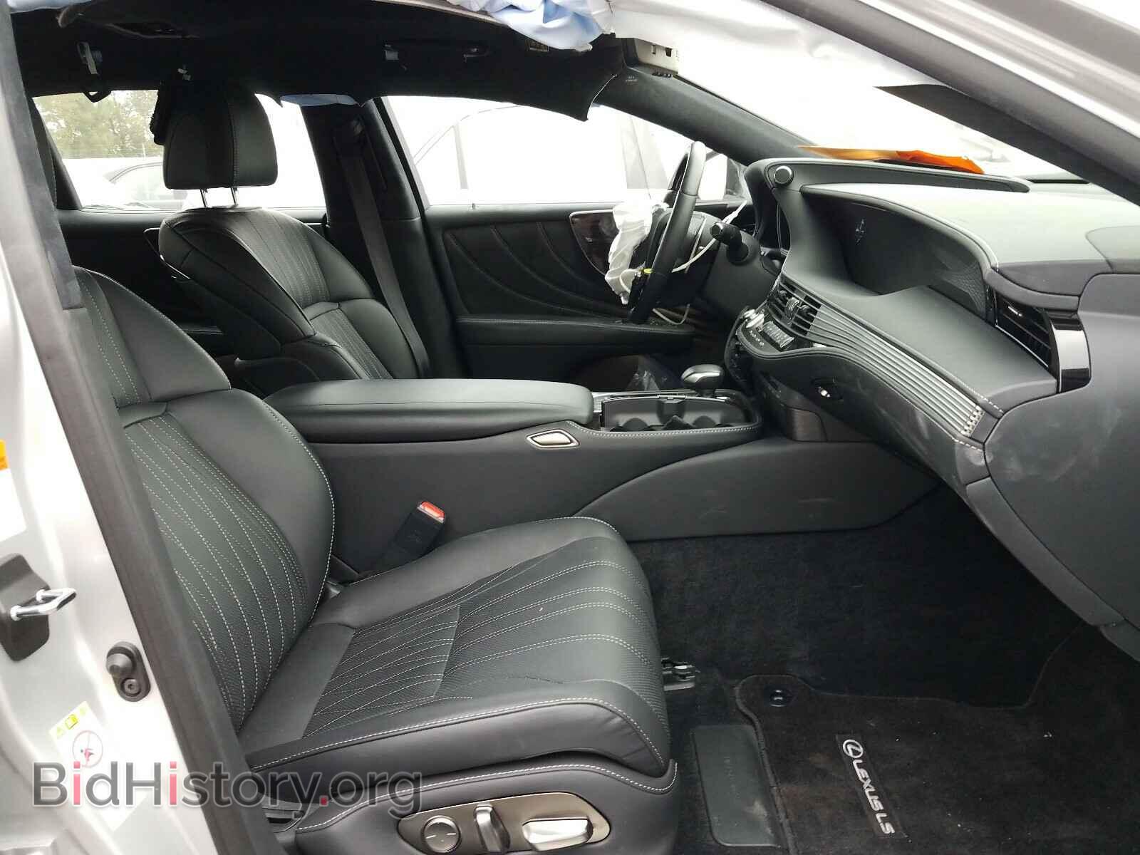 2019 LEXUS LS500 - VIN: JTHB51FF7K5007964 - Photo 5