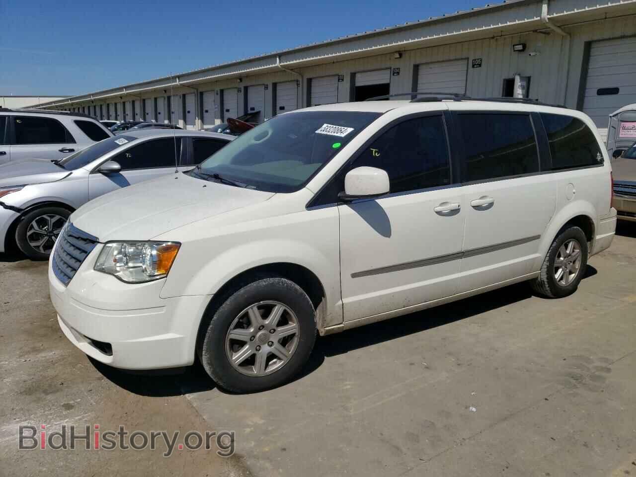Photo 2A4RR5D11AR493041 - CHRYSLER MINIVAN 2010