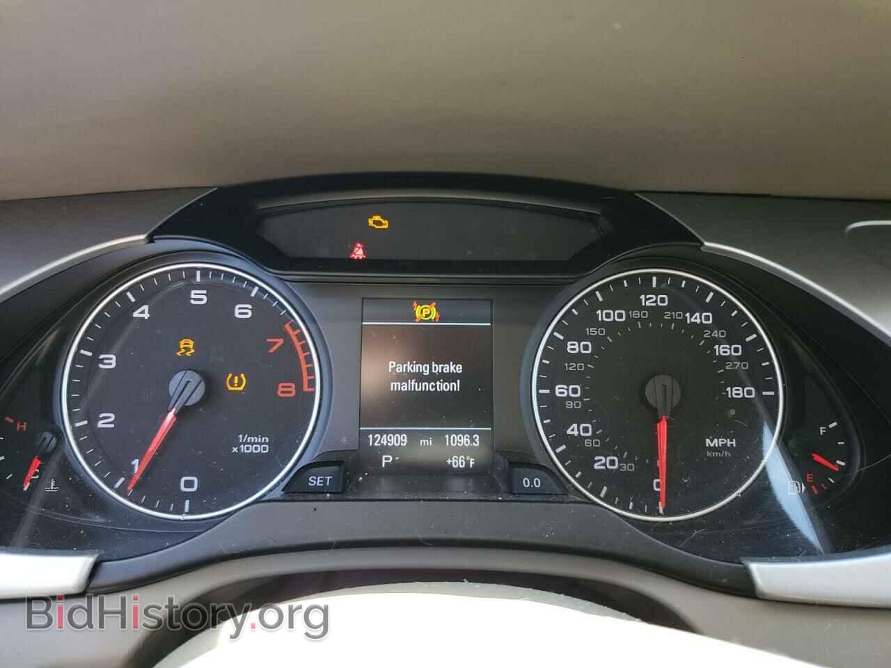 2011 AUDI A4 - VIN: WAUKFAFL7BN005486 - Фото 9