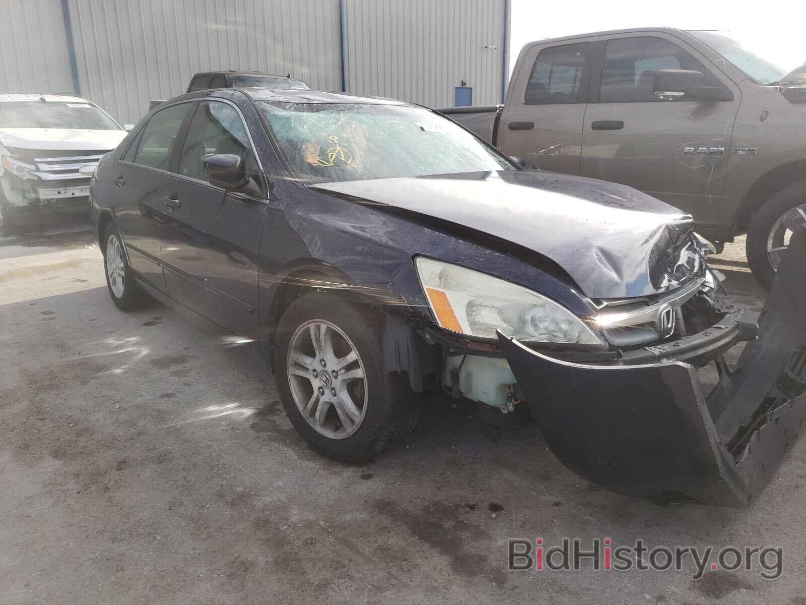 Photo 1HGCM56356A110028 - HONDA ACCORD 2006