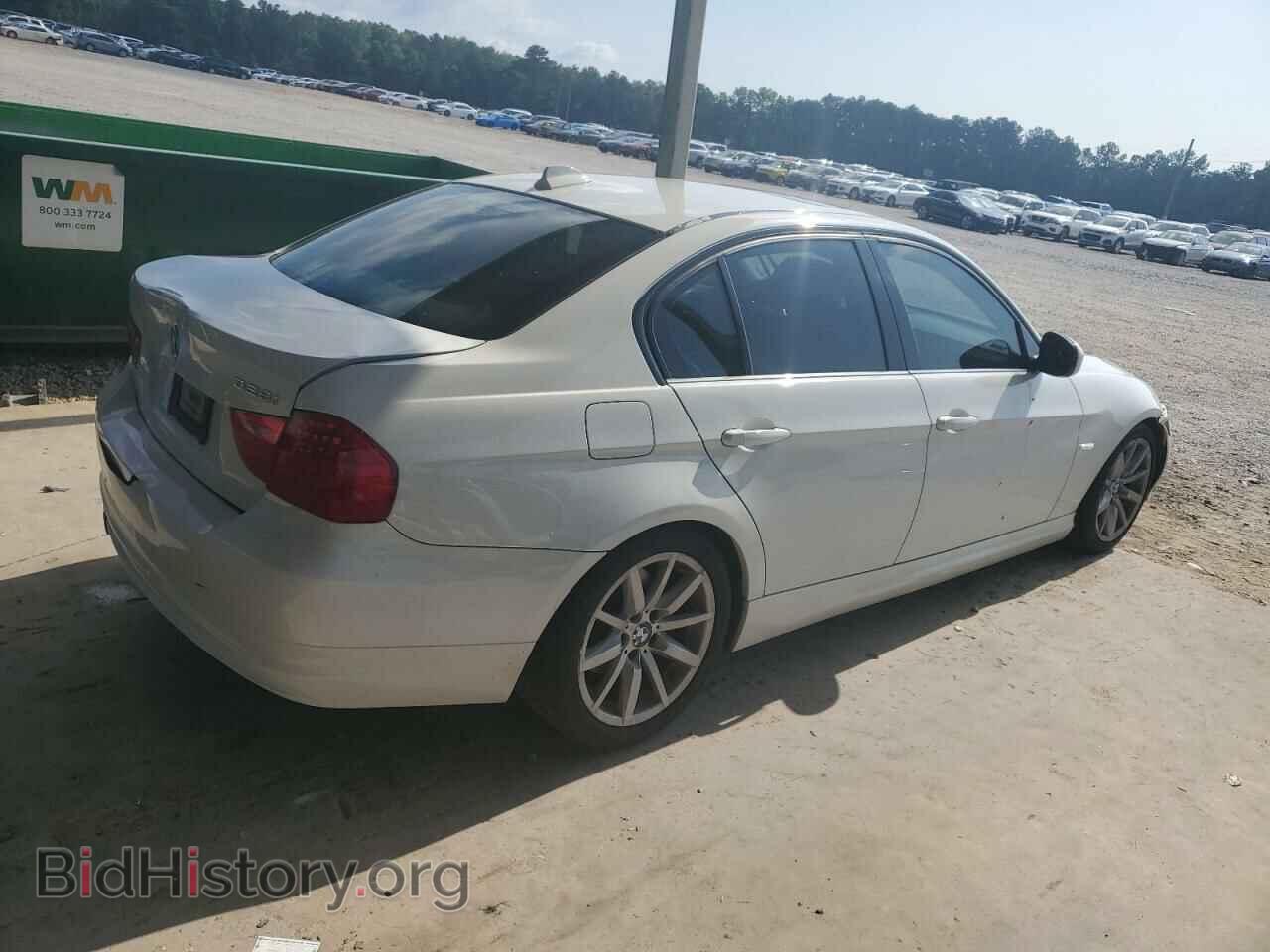2009 BMW 3 SERIES - VIN: WBAPH73529E126722 - Фото 3