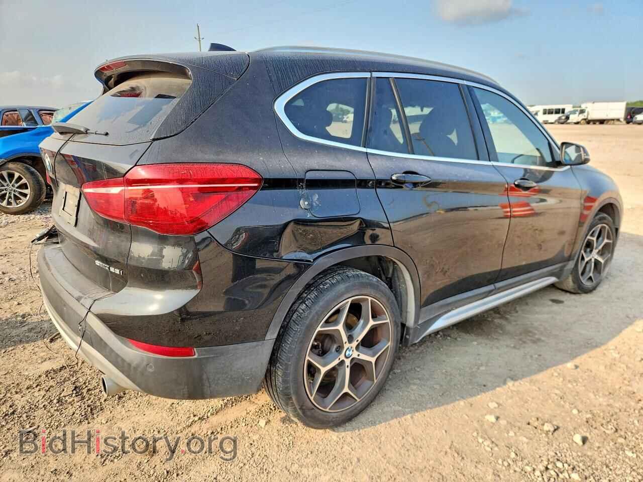 2019 BMW X1 - VIN: WBXHU7C58K3H45075 - Фото 3