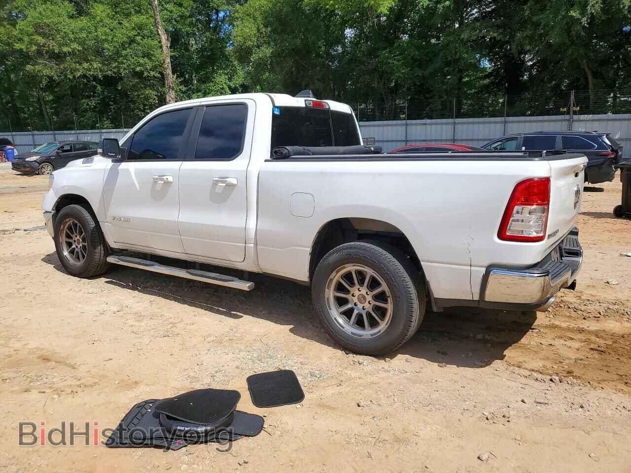 2019 RAM 1500 - VIN: 1C6SRFBTXKN668104 - Фото 2