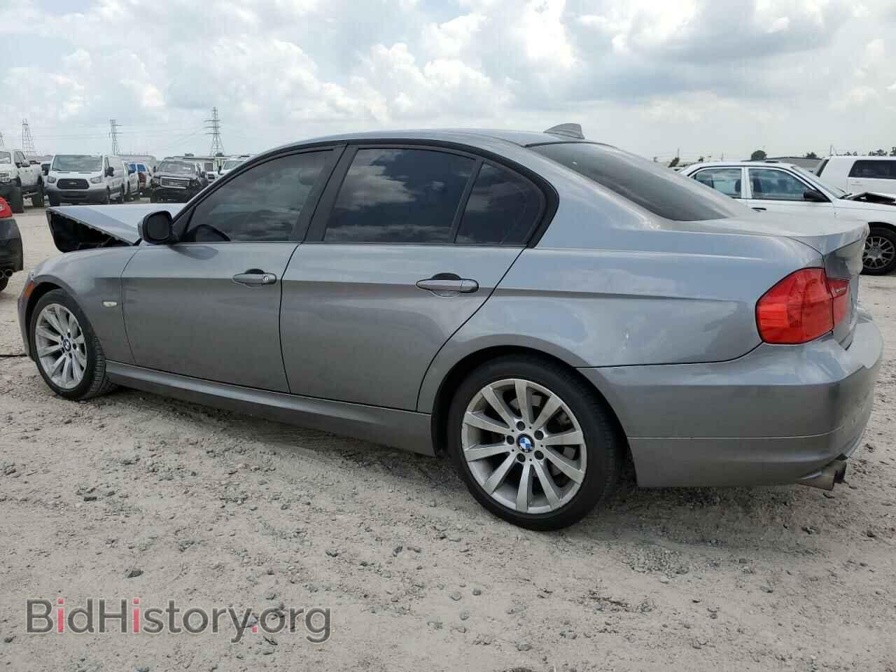 2011 BMW 3 SERIES - VIN: WBAPH7C50BE851791 - Фото 2