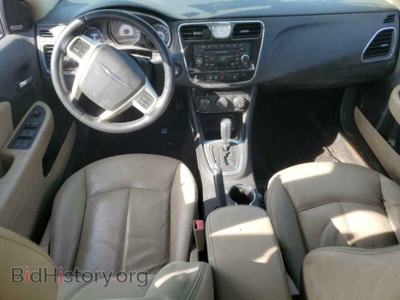 2013 Chrysler 200 (VIN 1C3CCBCG0DN760905) — фото 8 из 12