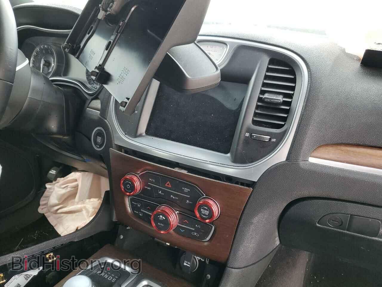 2018 CHRYSLER 300 - VIN: 2C3CCAPT2JH191657 - Фото 9