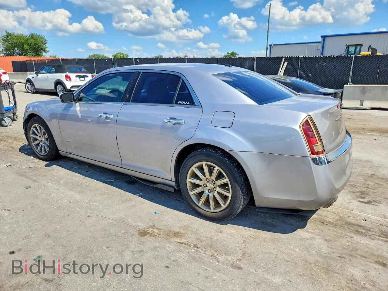 2014 CHRYSLER 300 - VIN: 2C3CCAET0EH118263 - Фото 2