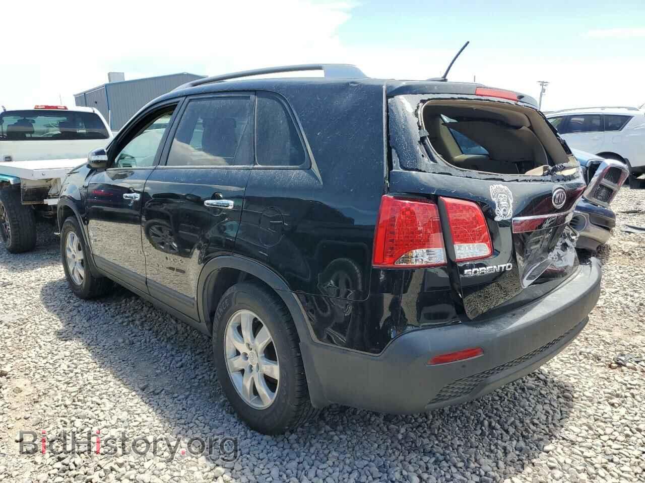 2011 KIA SORENTO - VIN: 5XYKT3A19BG039319 - Фото 2