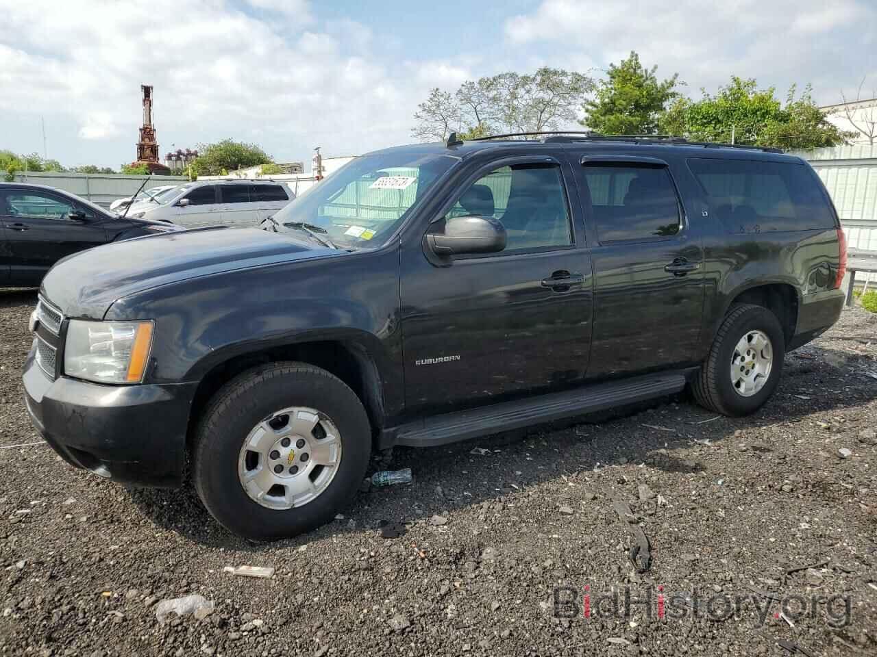 Photo 1GNSKJE3XBR173915 - CHEVROLET SUBURBAN 2011