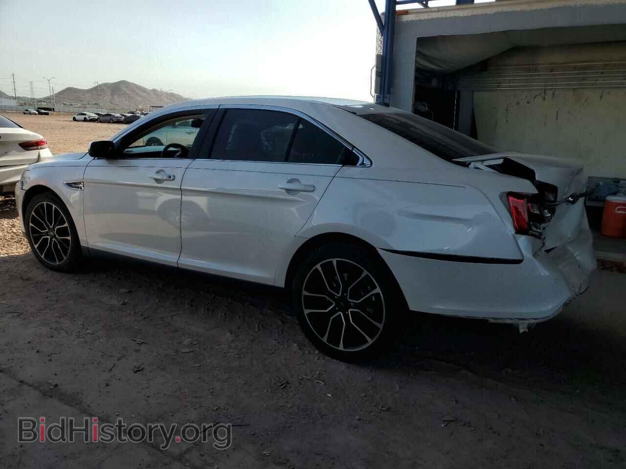 2017 FORD TAURUS - VIN: 1FAHP2E82HG126054 - Фото 2