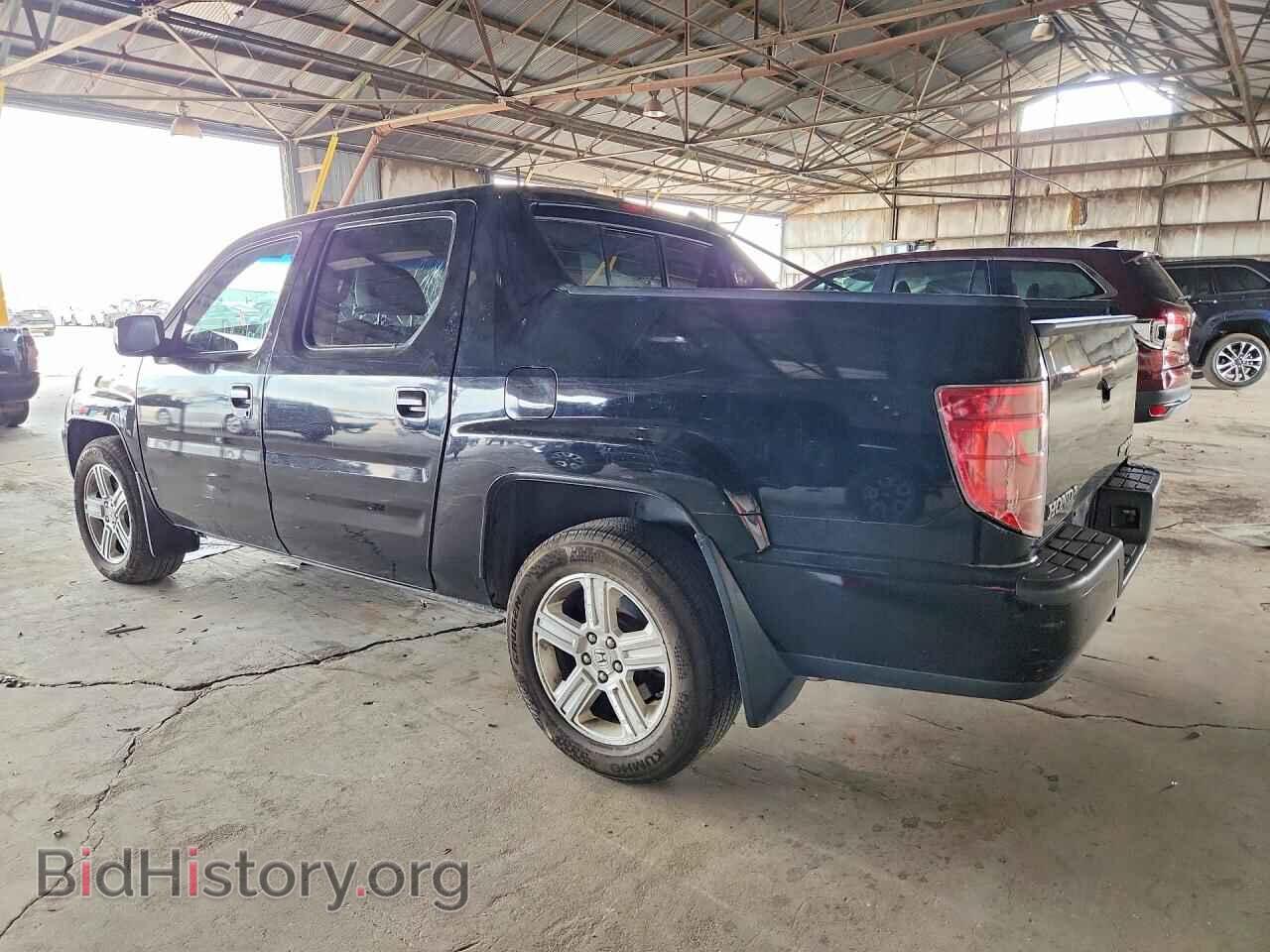 2011 HONDA RIDGELINE - VIN: 5FPYK1F52BB001393 - Photo 2