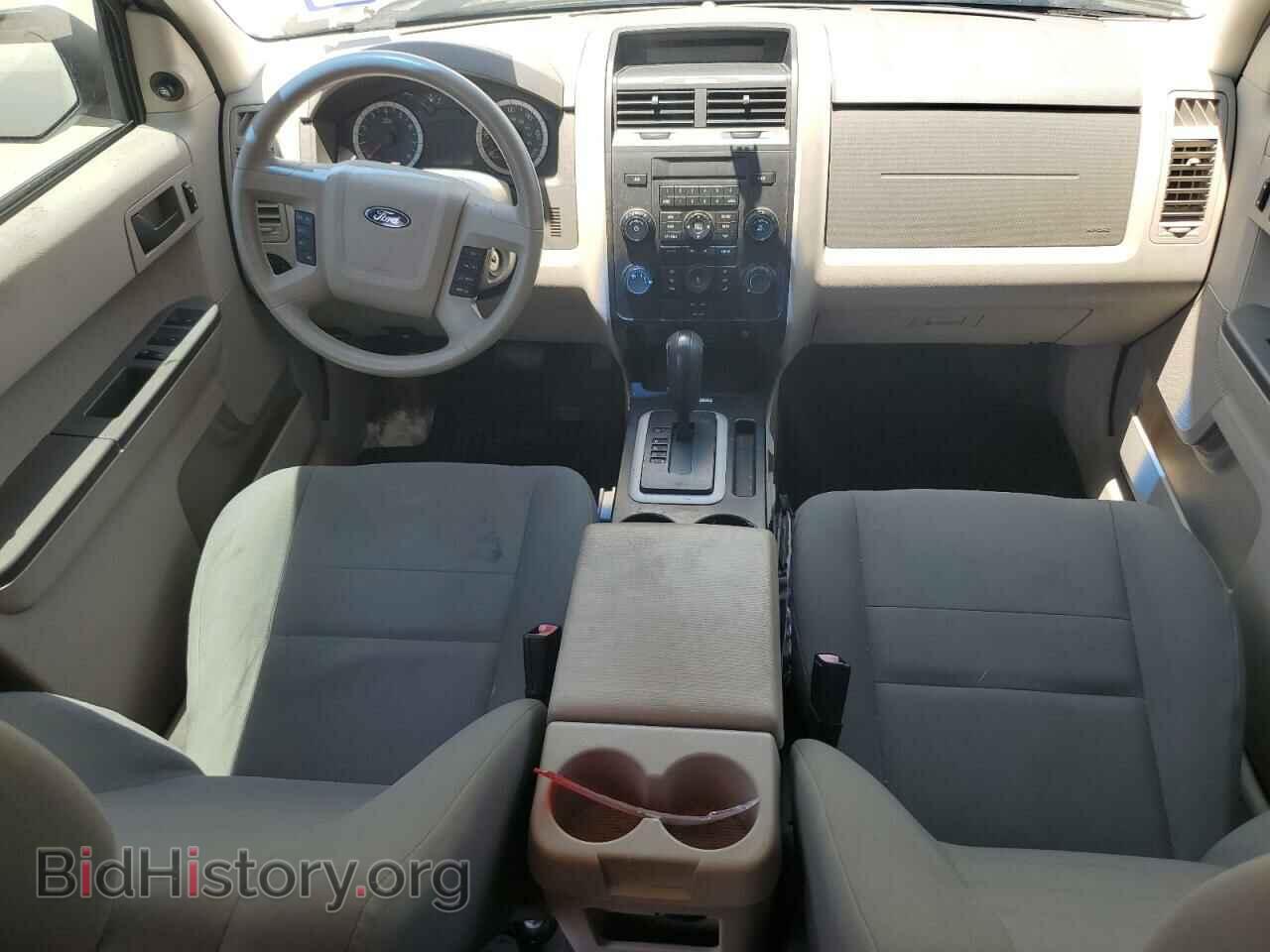 2011 FORD ESCAPE - VIN: 1FMCU0C72BKC24240 - Фото 8