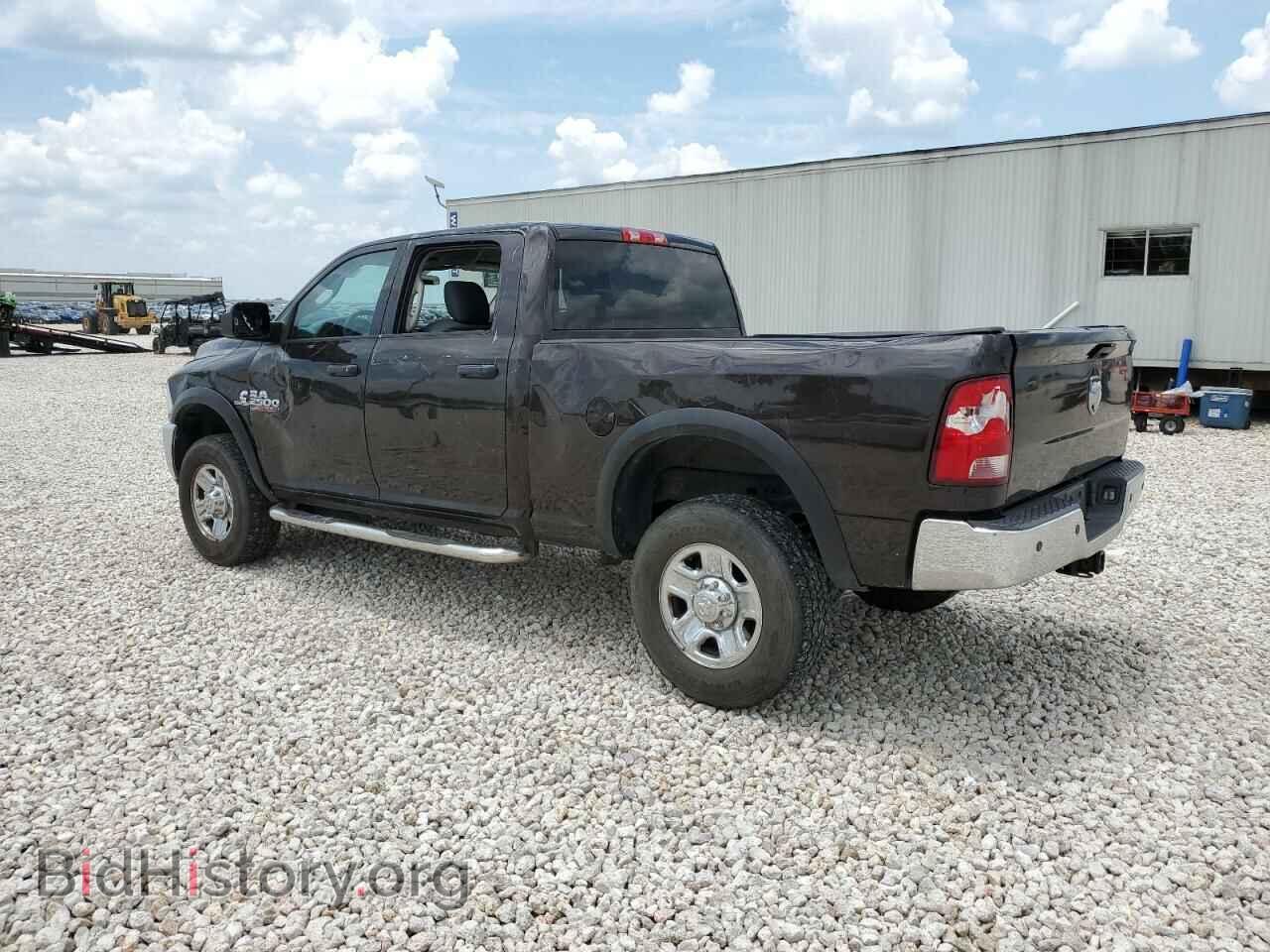 2017 RAM All Models - VIN: 3C6UR5CL8HG733292 - Фото 2