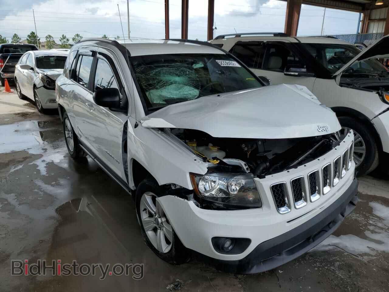 Фотография 1C4NJCBA6HD123963 - JEEP COMPASS 2017