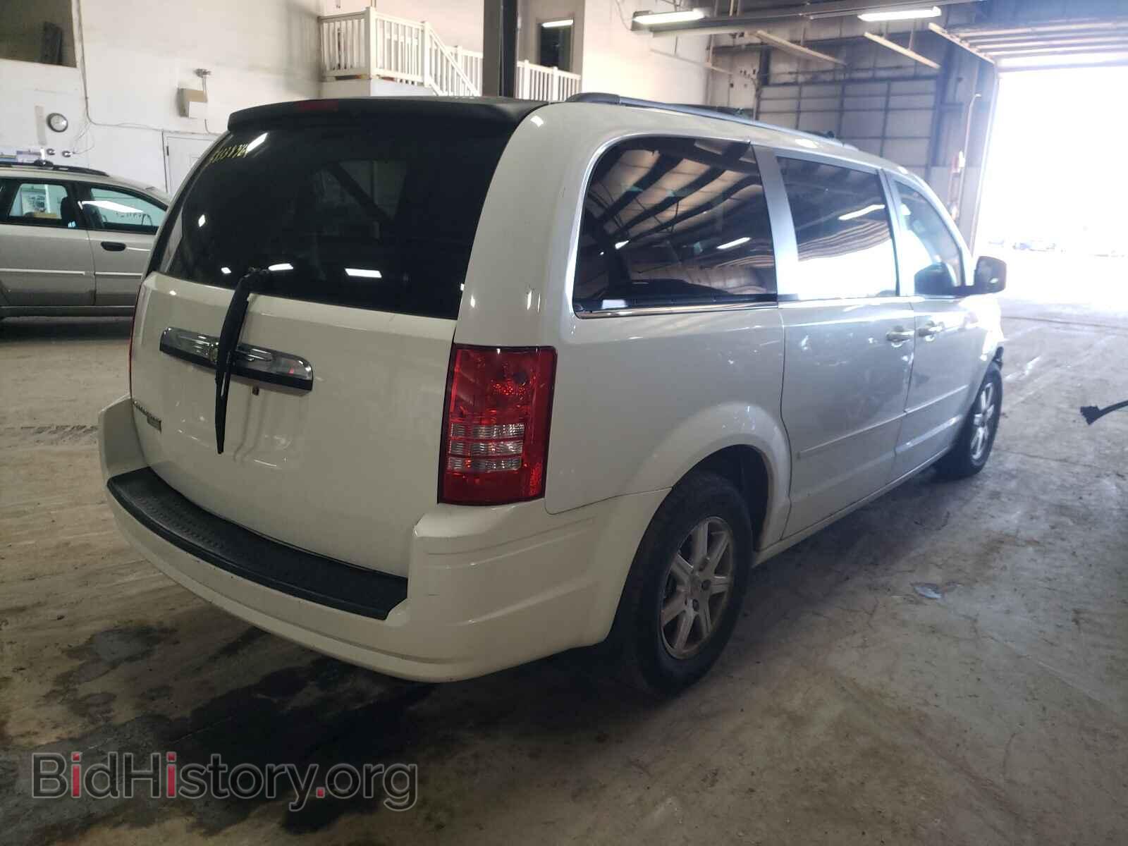 2008 CHRYSLER MINIVAN - VIN: 2A8HR54P68R642603 - Фото 4