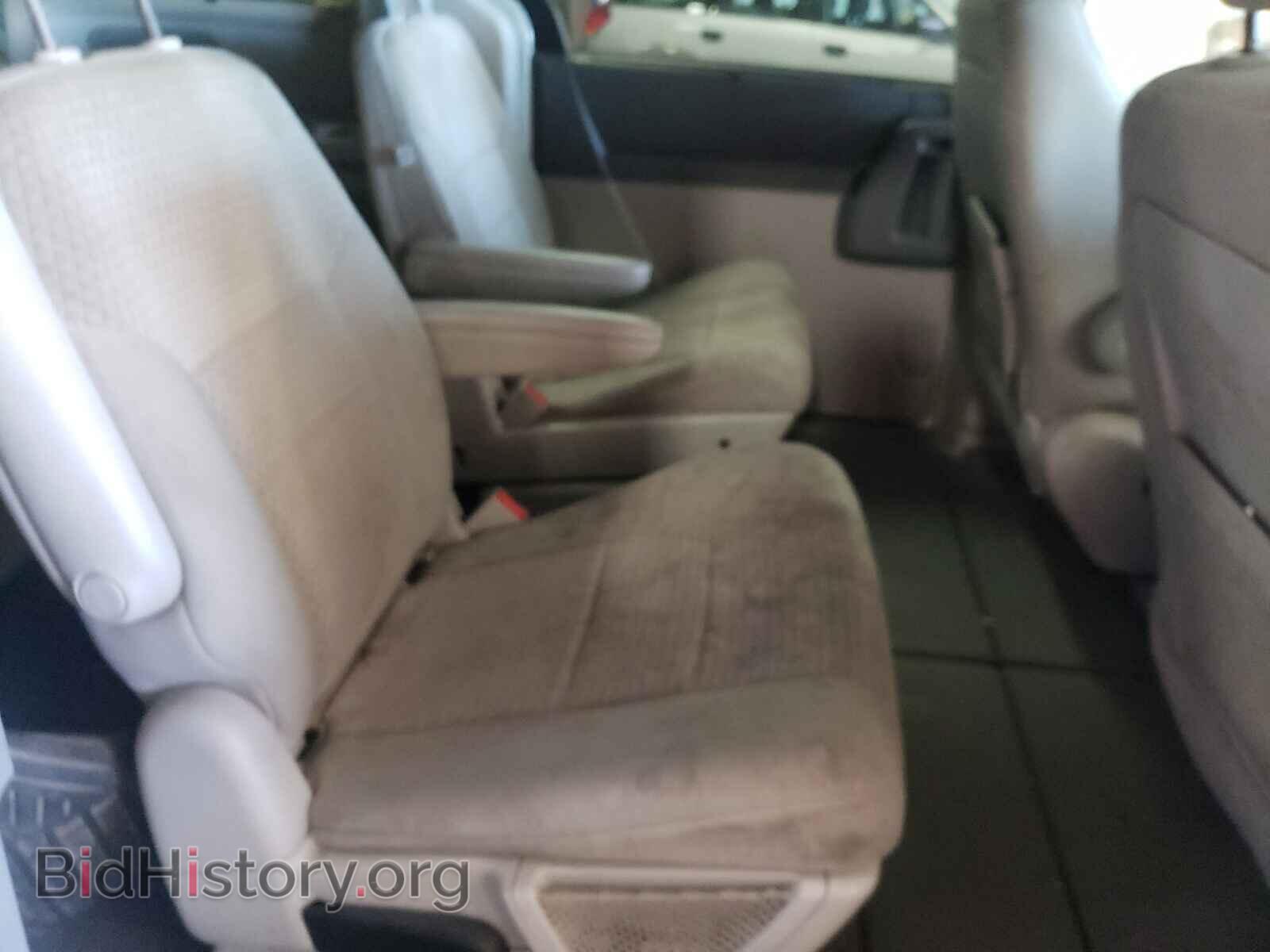 2008 CHRYSLER MINIVAN - VIN: 2A8HR54P68R642603 - Фото 6