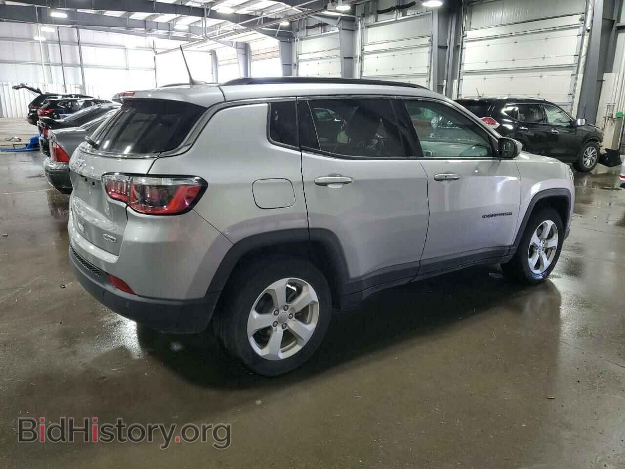 2018 JEEP COMPASS - VIN: 3C4NJDBB6JT331727 - Фото 3