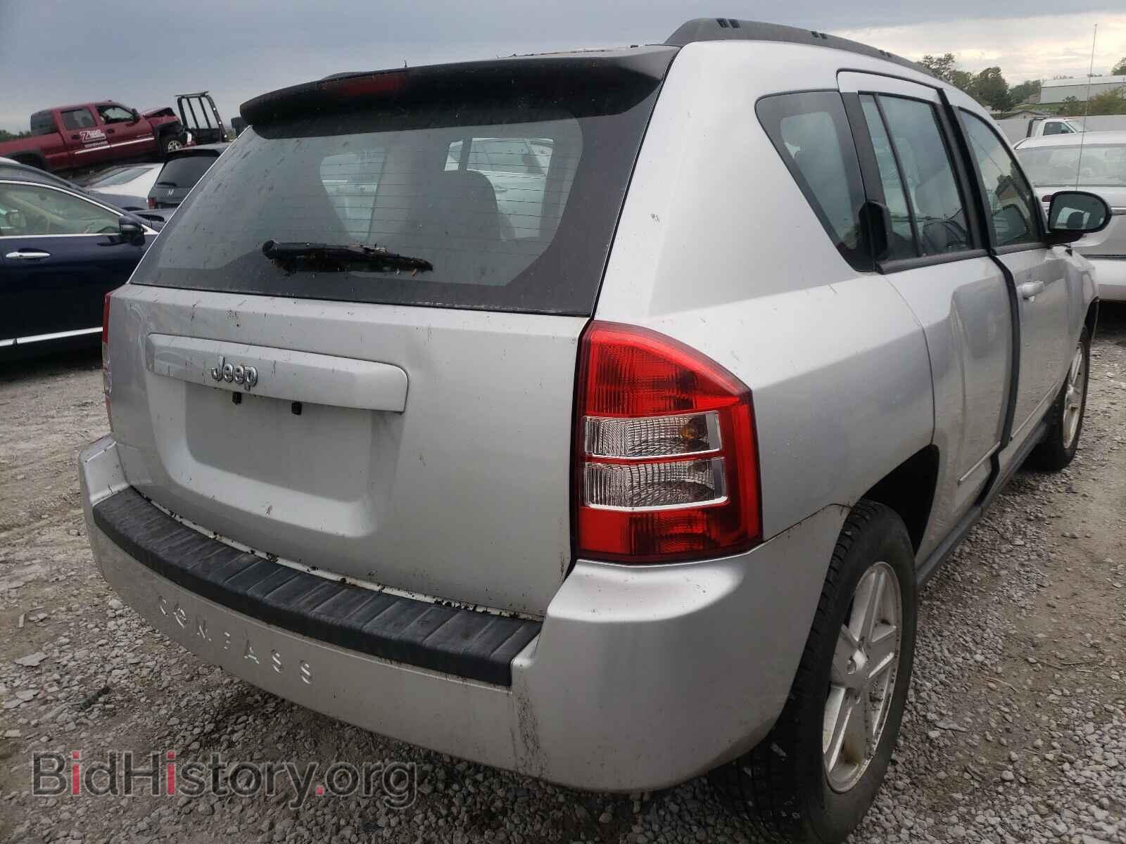 2010 JEEP COMPASS - VIN: 1J4NT4FB5AD631800 - Фото 4