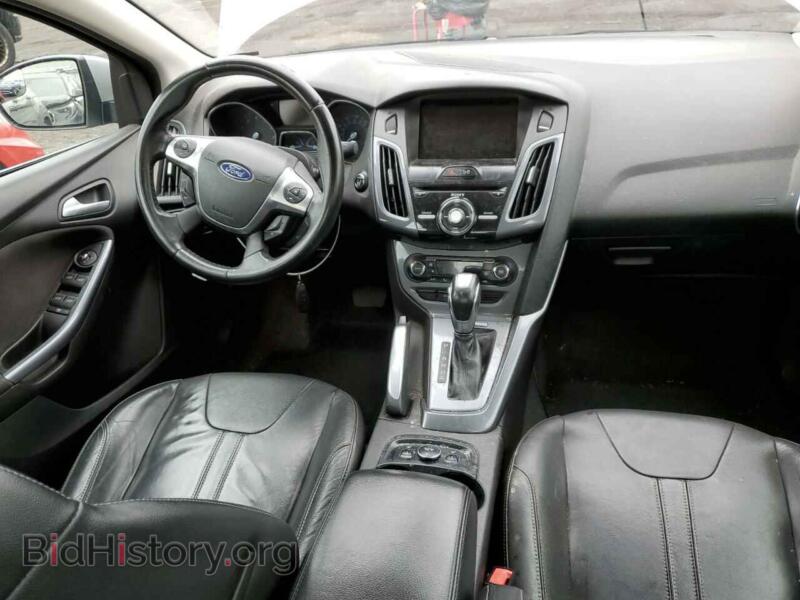 2012 Ford FOCUS (VIN 1FAHP3J20CL218786) — фото 8 из 14