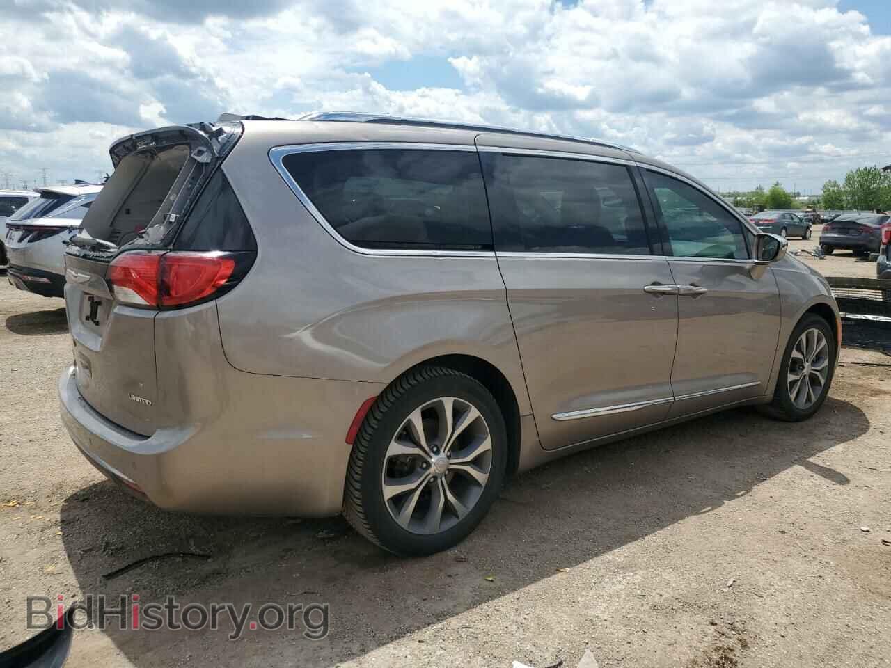 2017 CHRYSLER PACIFICA - VIN: 2C4RC1GG3HR616218 - Photo 3