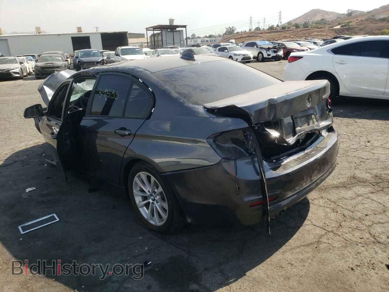 2018 BMW 3 SERIES - VIN: WBA8A9C52JAH13327 - Фото 3