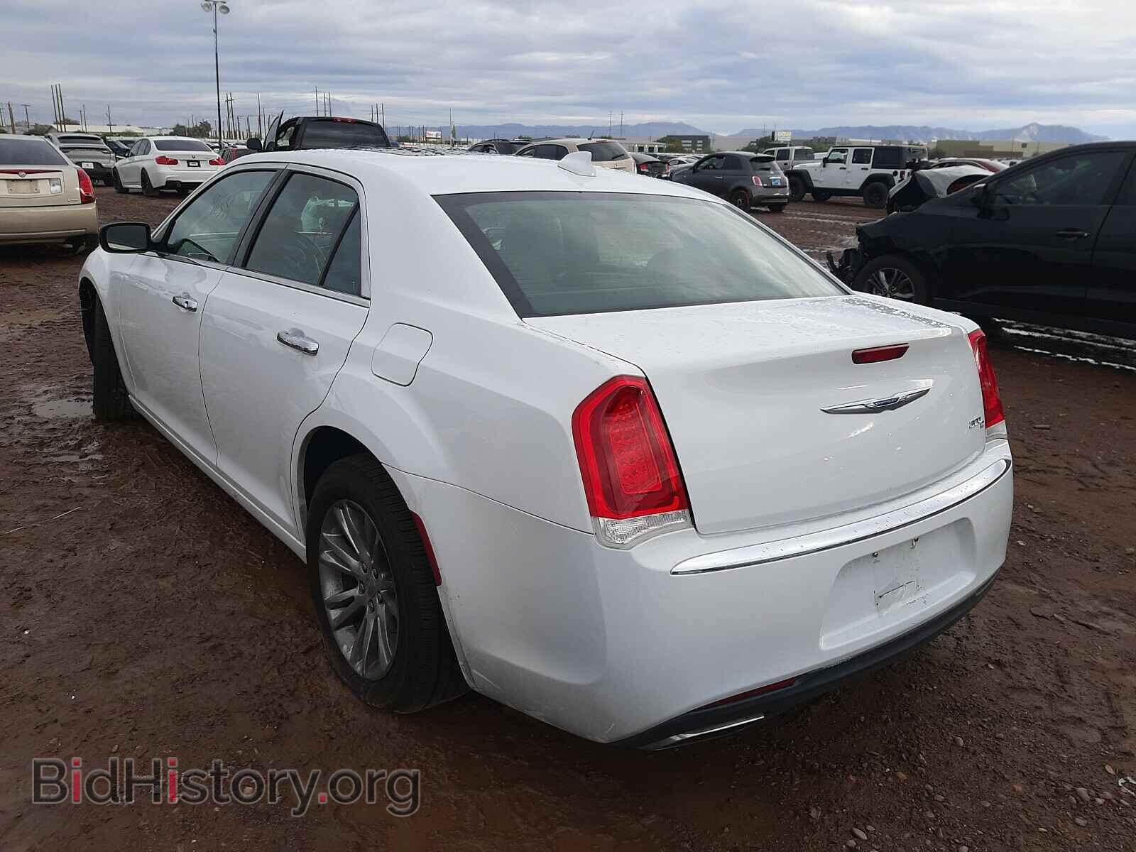 2017 CHRYSLER 300 - VIN: 2C3CCAEG9HH564385 - Фото 3