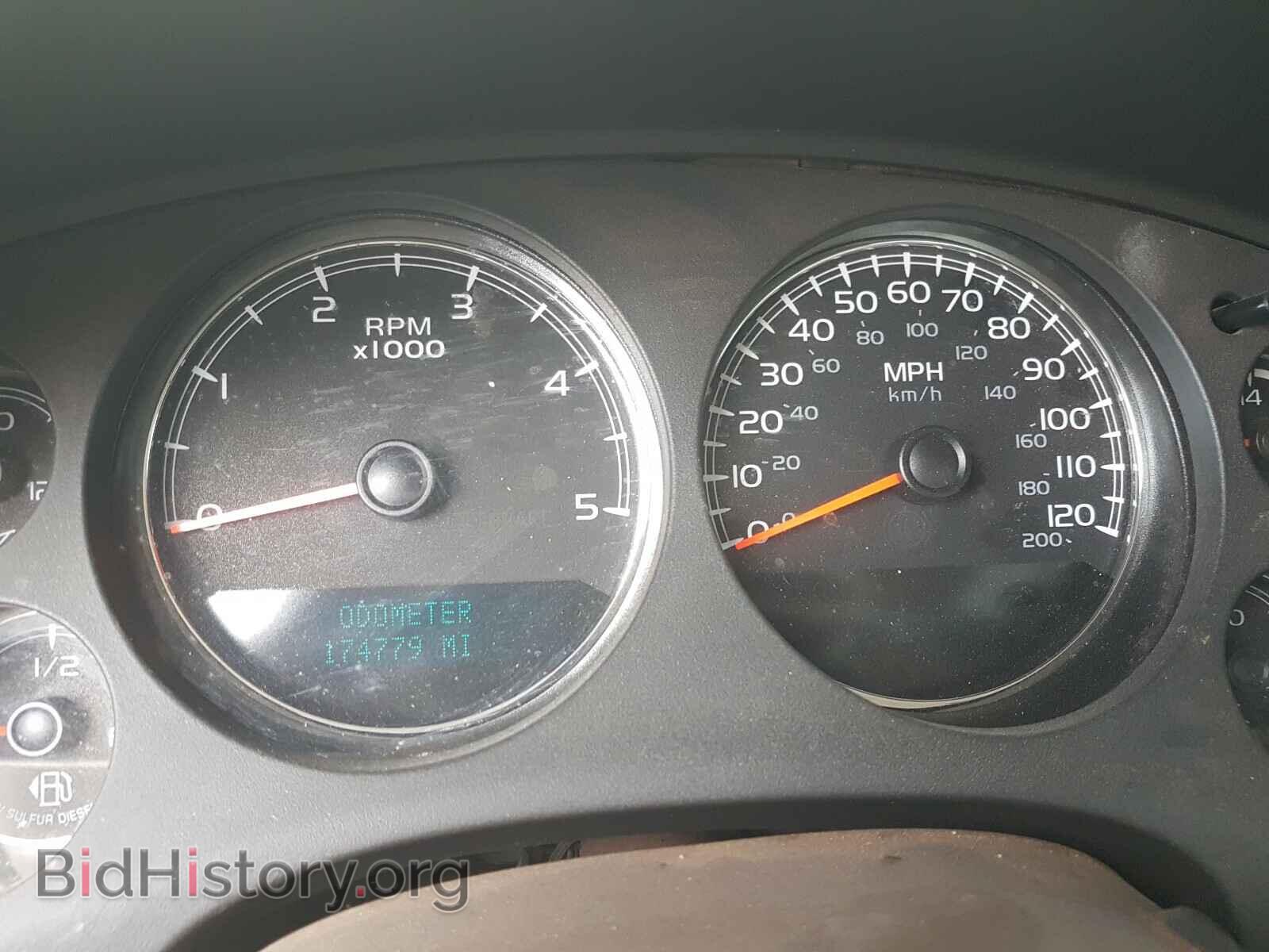 2014 GMC SIERRA - VIN: 1GT121E85EF122117 - Фото 8