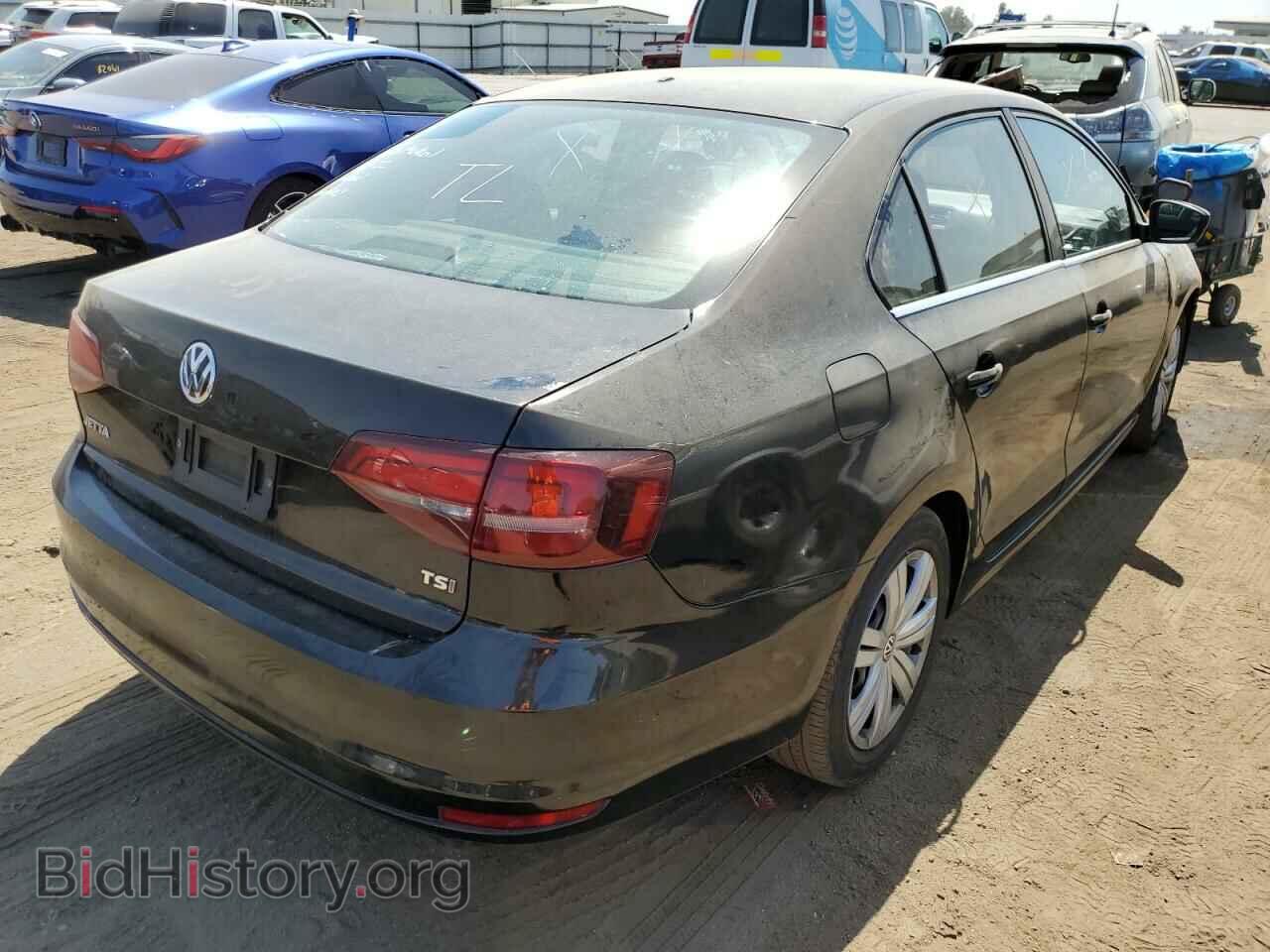2017 VOLKSWAGEN JETTA - VIN: 3VW2B7AJ1HM323191 - Фото 4