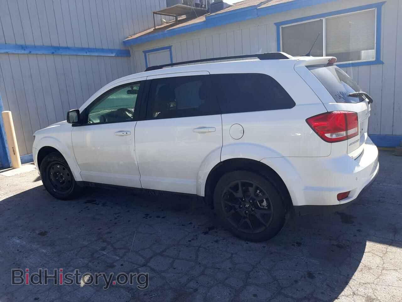 2018 DODGE JOURNEY - VIN: 3C4PDCBBXJT228143 - Фото 2