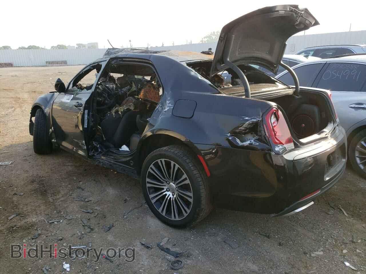2015 CHRYSLER 300 - VIN: 2C3CCAGGXFH899441 - Фото 2
