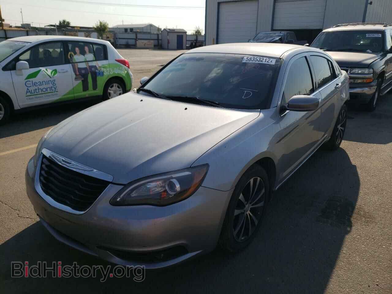 2014 CHRYSLER 200 - VIN: 1C3CCBBG7EN151460 - Фото 2