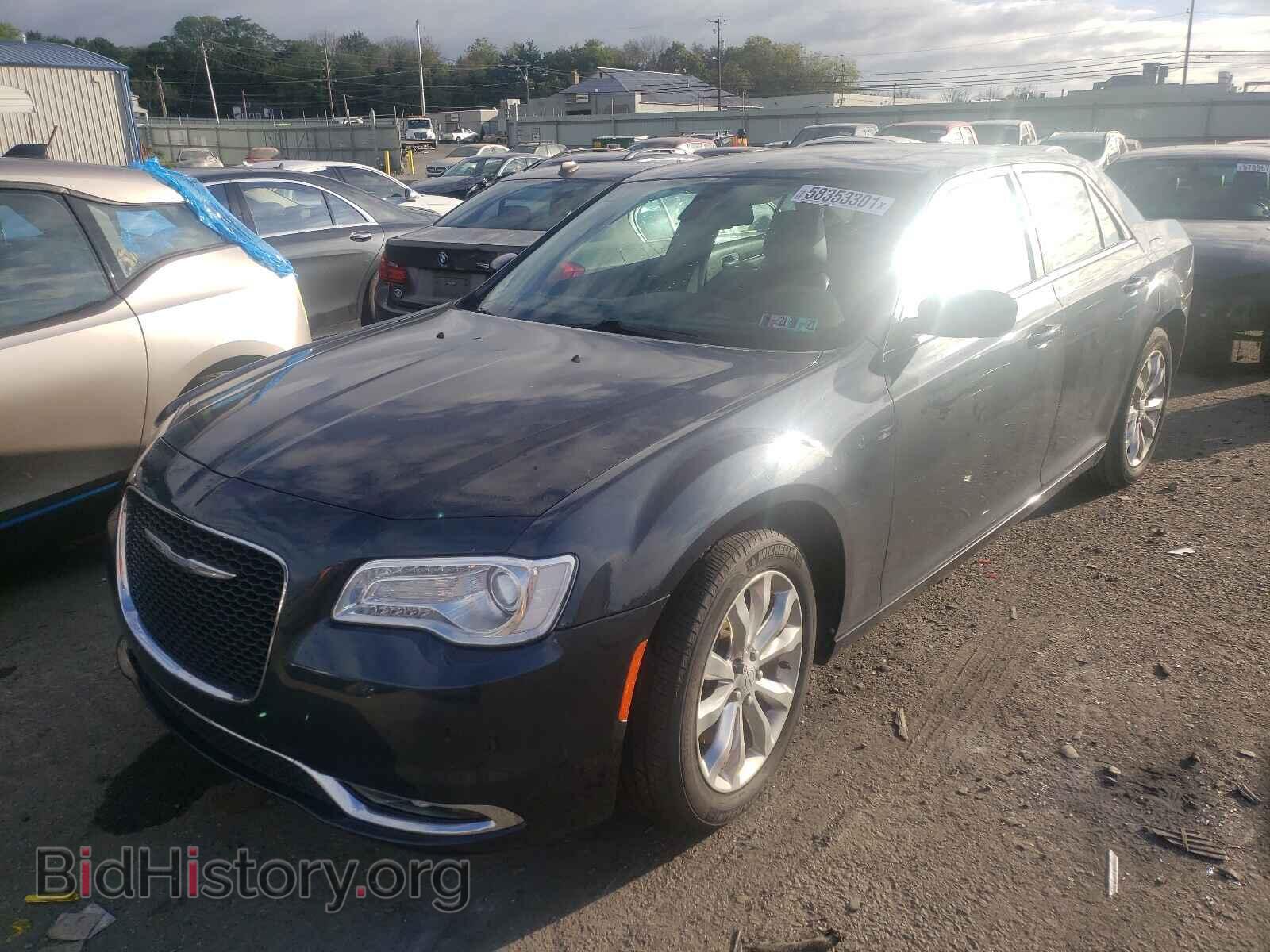 2016 CHRYSLER 300 - VIN: 2C3CCARG0GH262265 - Фото 2