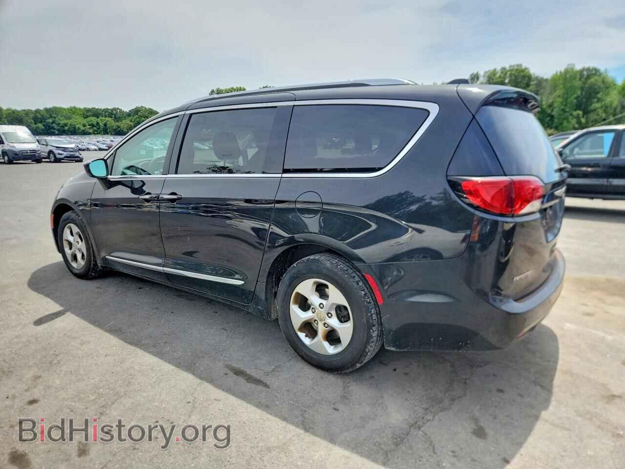 2017 CHRYSLER PACIFICA - VIN: 2C4RC1EG7HR708998 - Фото 2