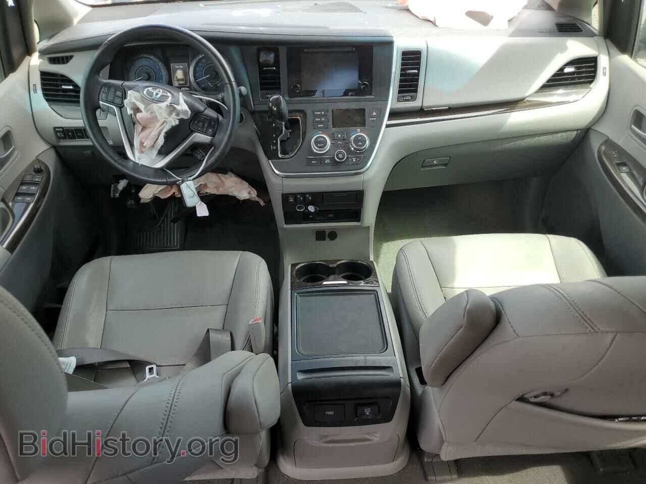 2017 TOYOTA All Models - VIN: 5TDYZ3DC8HS813450 - Фото 8