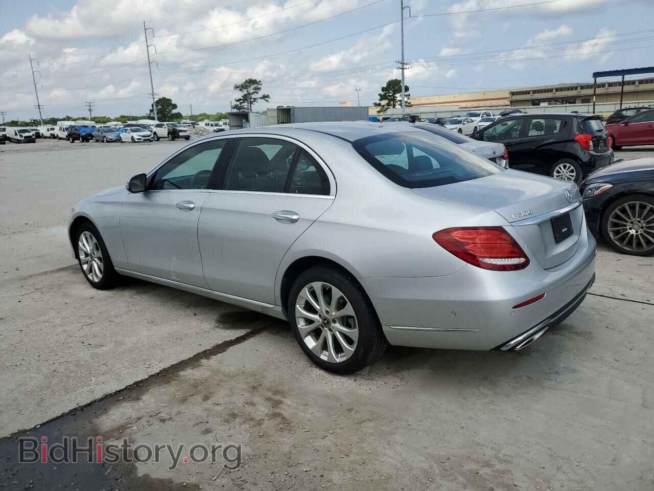 2019 MERCEDES-BENZ E-CLASS - VIN: WDDZF4JB8KA592425 - Фото 2