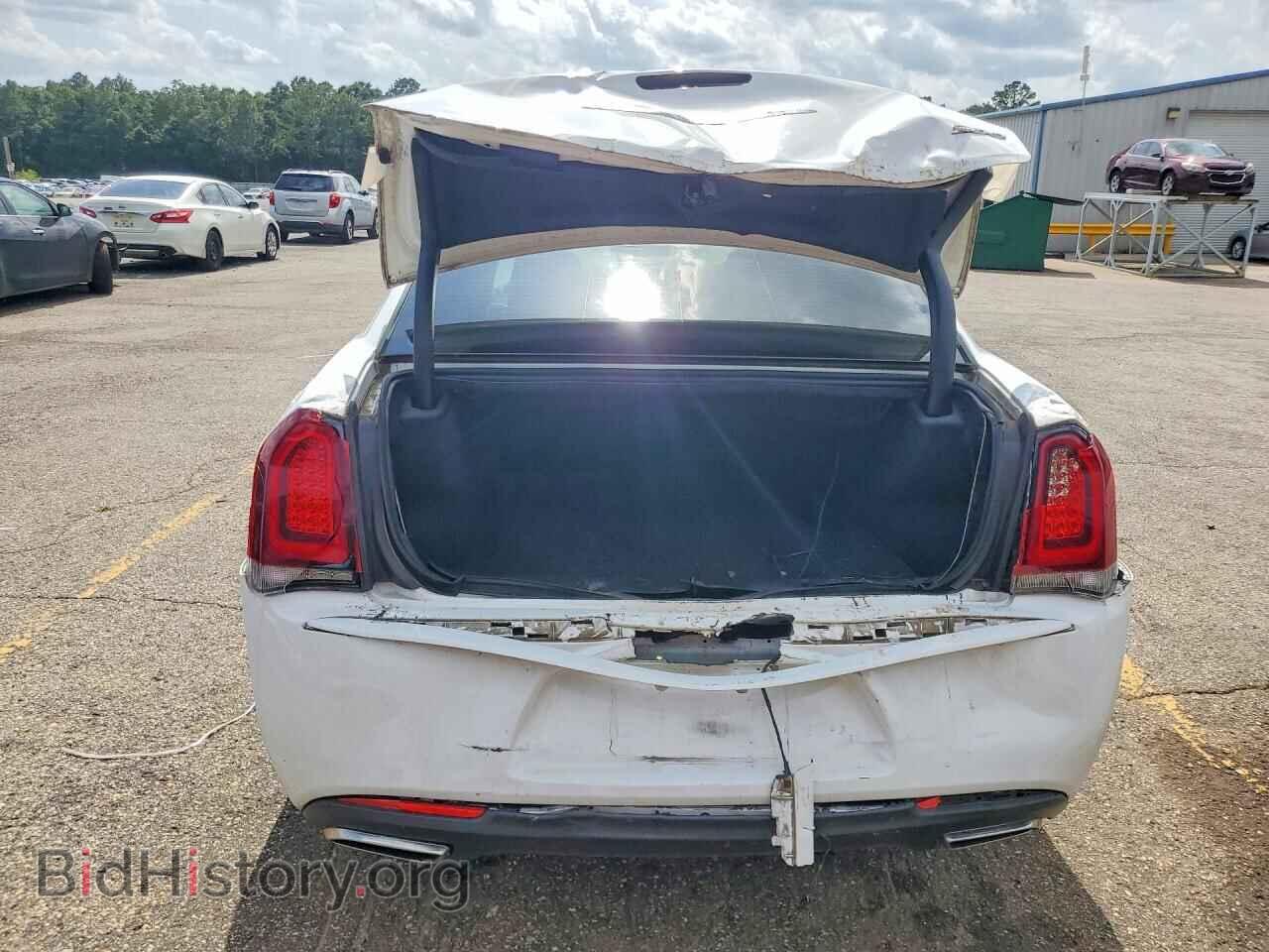 2019 CHRYSLER 300 - VIN: 2C3CCAAG9KH690629 - Фото 6